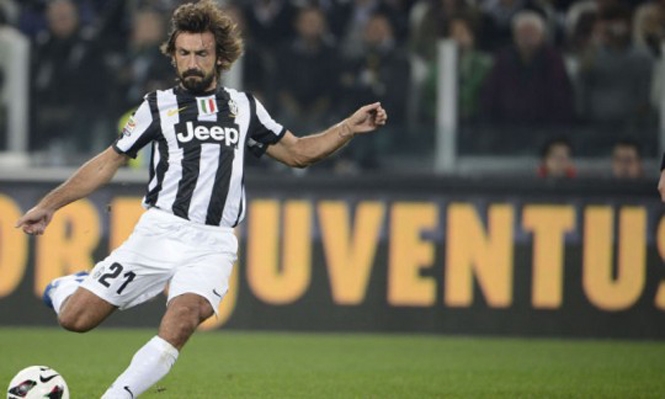 Video bóng đá: Andrea Pirlo toả sáng với siêu phẩm sút phạt